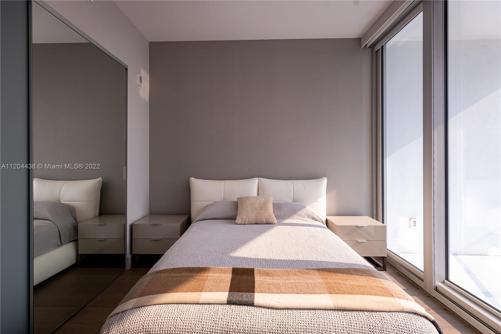 JADE SIGNATURE CONDO - Residential