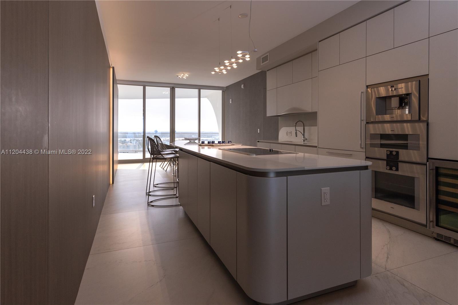 JADE SIGNATURE CONDO - Residential