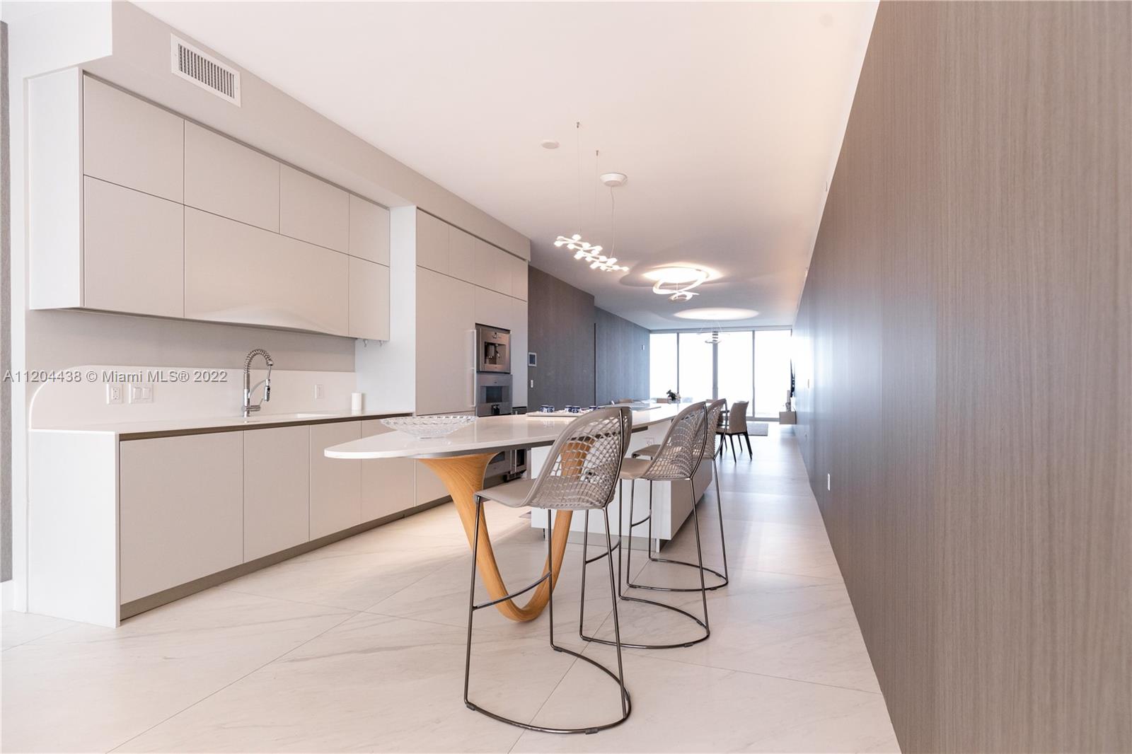 JADE SIGNATURE CONDO - Residential