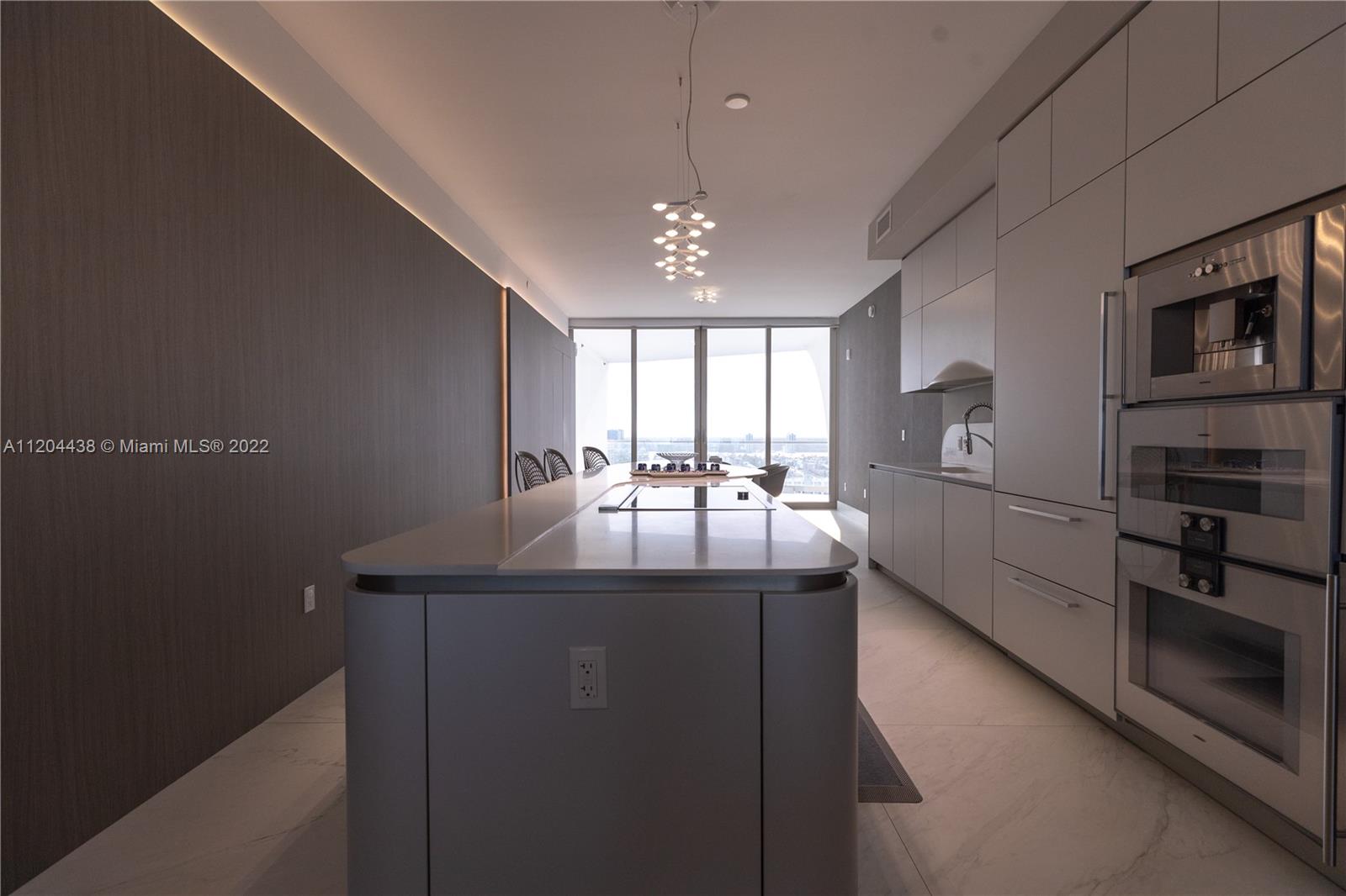 JADE SIGNATURE CONDO - Residential