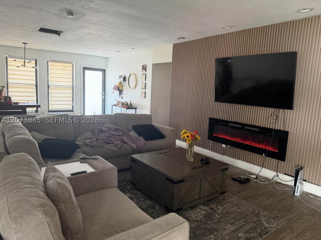 1330 NW 175th St