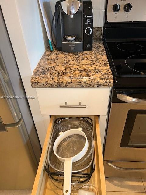 HOLLYBROOK GOLF - Residential