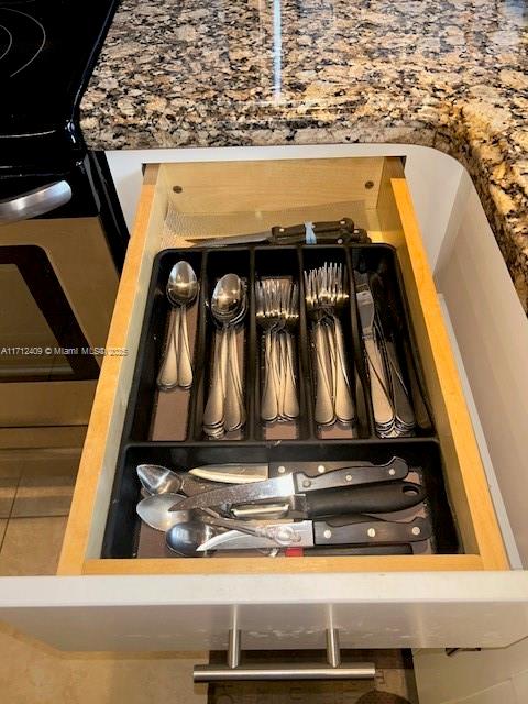 HOLLYBROOK GOLF - Residential