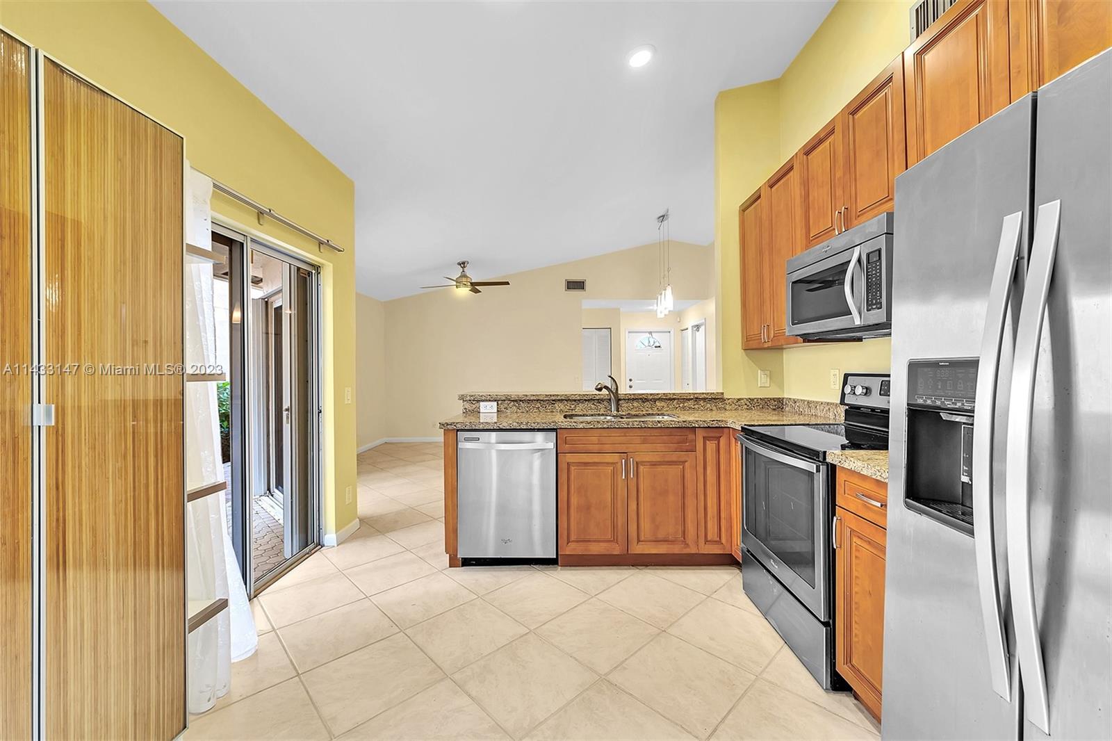 COUNTRY ISLES GARDEN HOME - Residential Lease