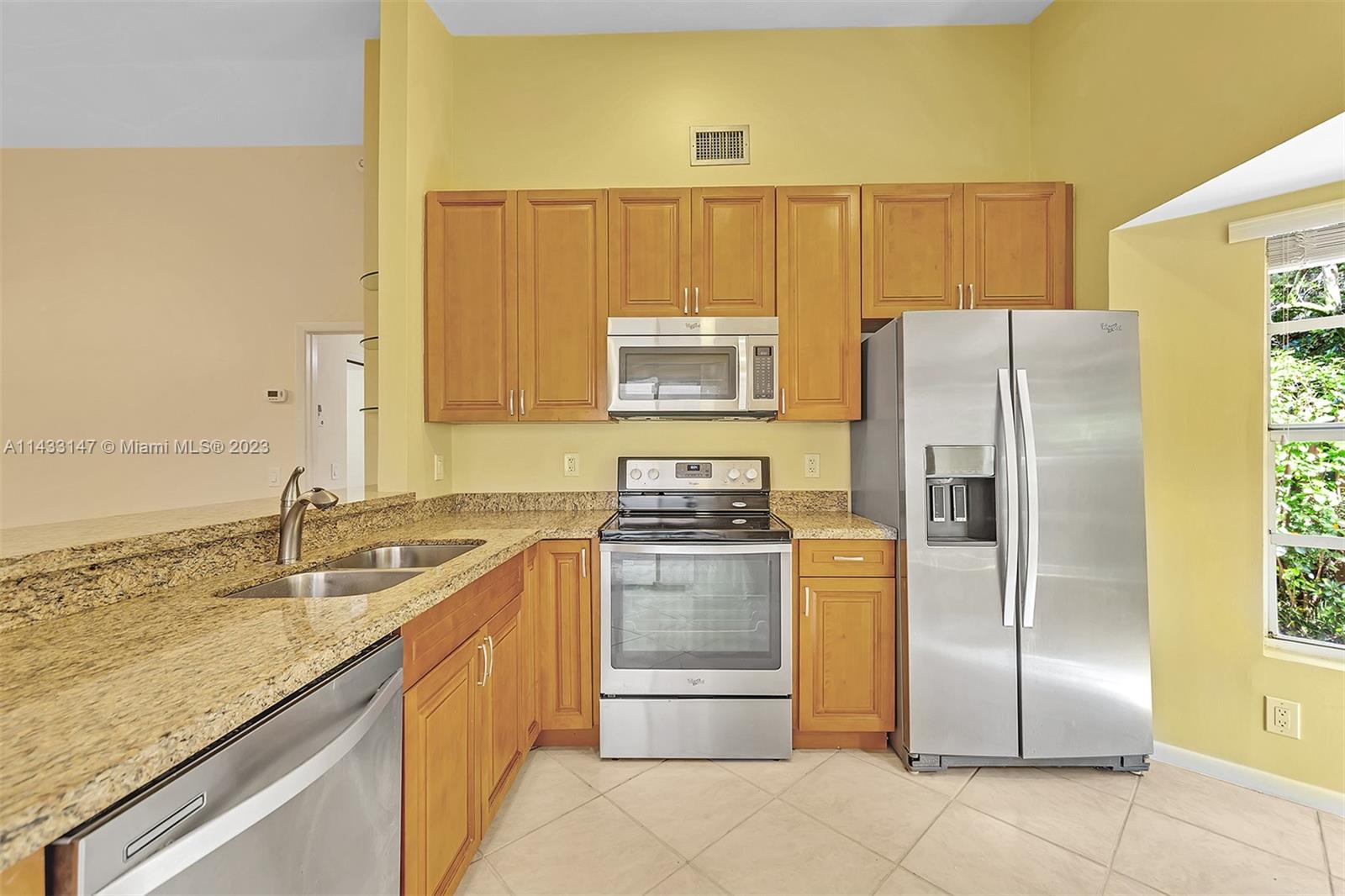 COUNTRY ISLES GARDEN HOME - Residential Lease