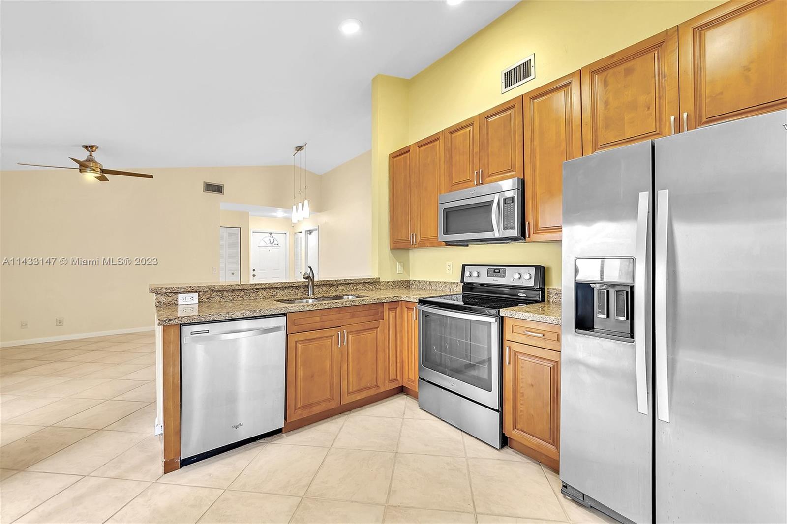 COUNTRY ISLES GARDEN HOME - Residential Lease