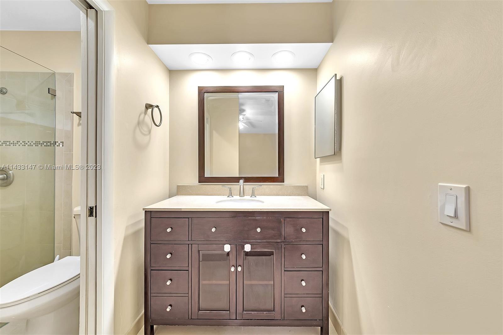 COUNTRY ISLES GARDEN HOME - Residential Lease