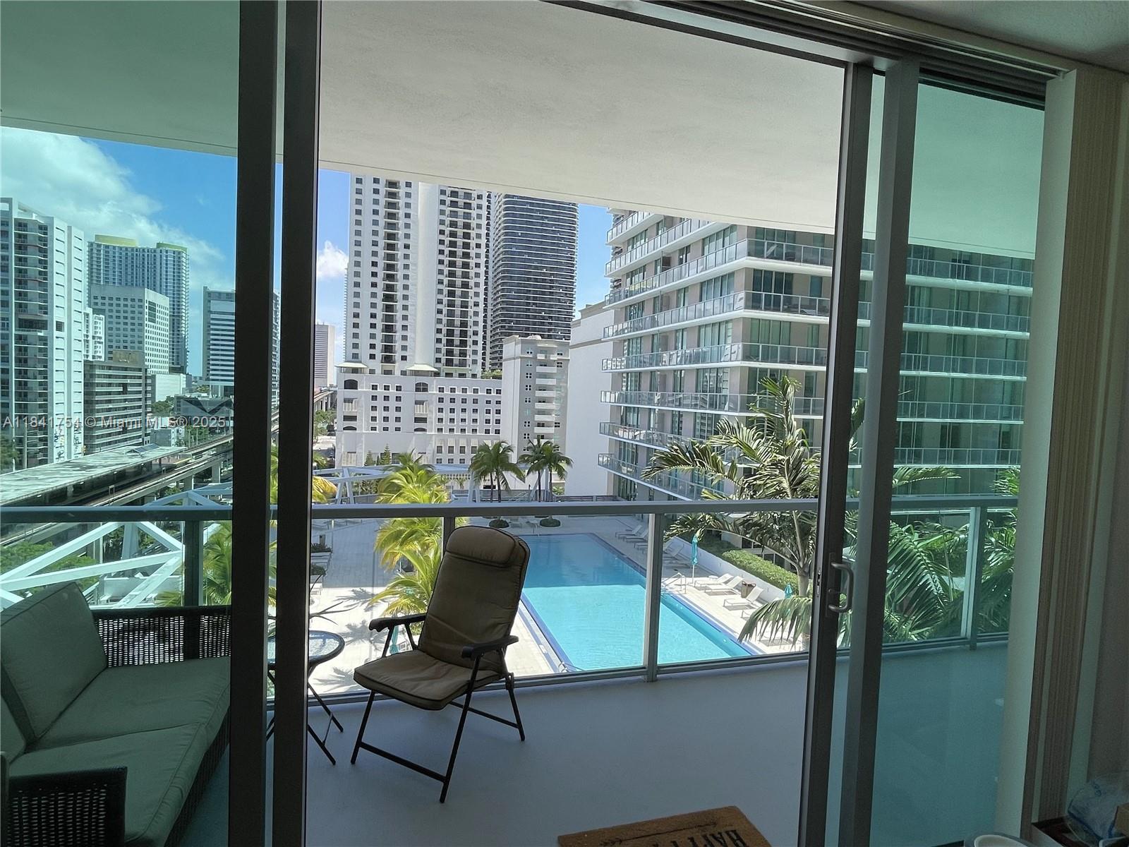 79 SW 12th St 1211-S