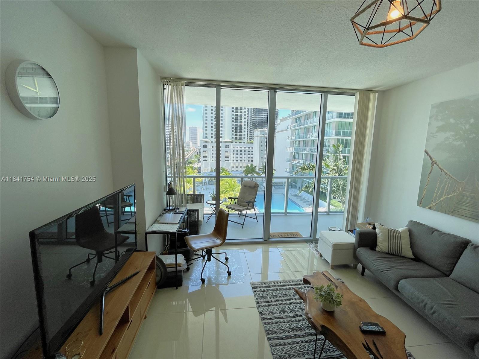 79 SW 12th St 1211-S