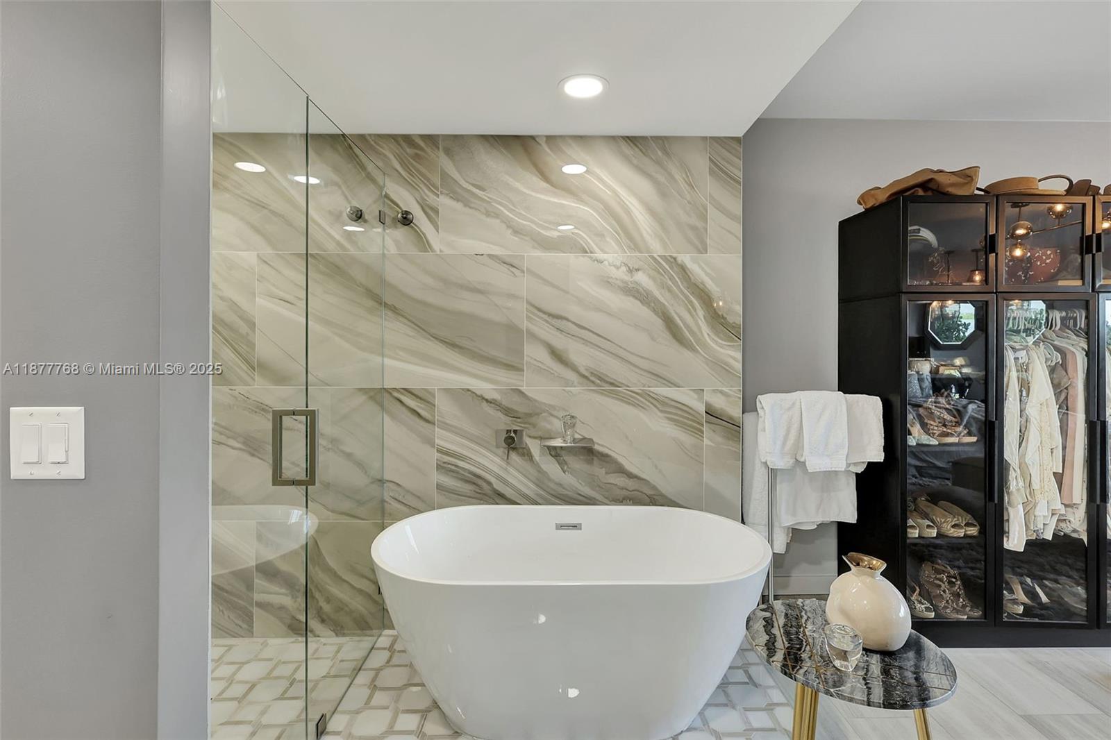 CORAL COVE BEACH SECTION - Residential