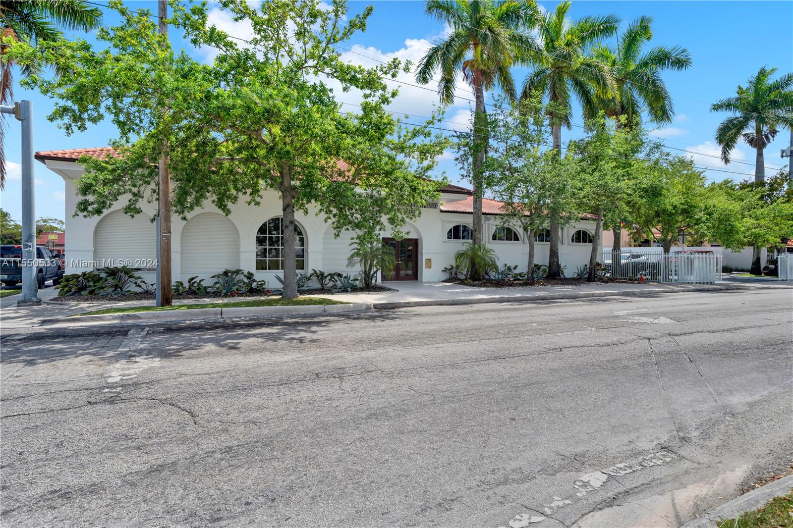 143 N Flagler Ave