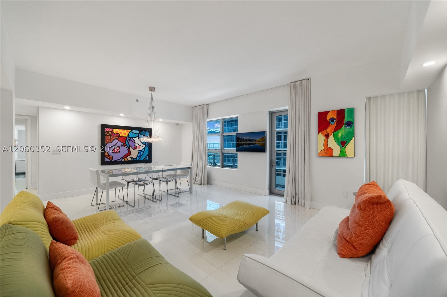 3739 Collins Ave N-503