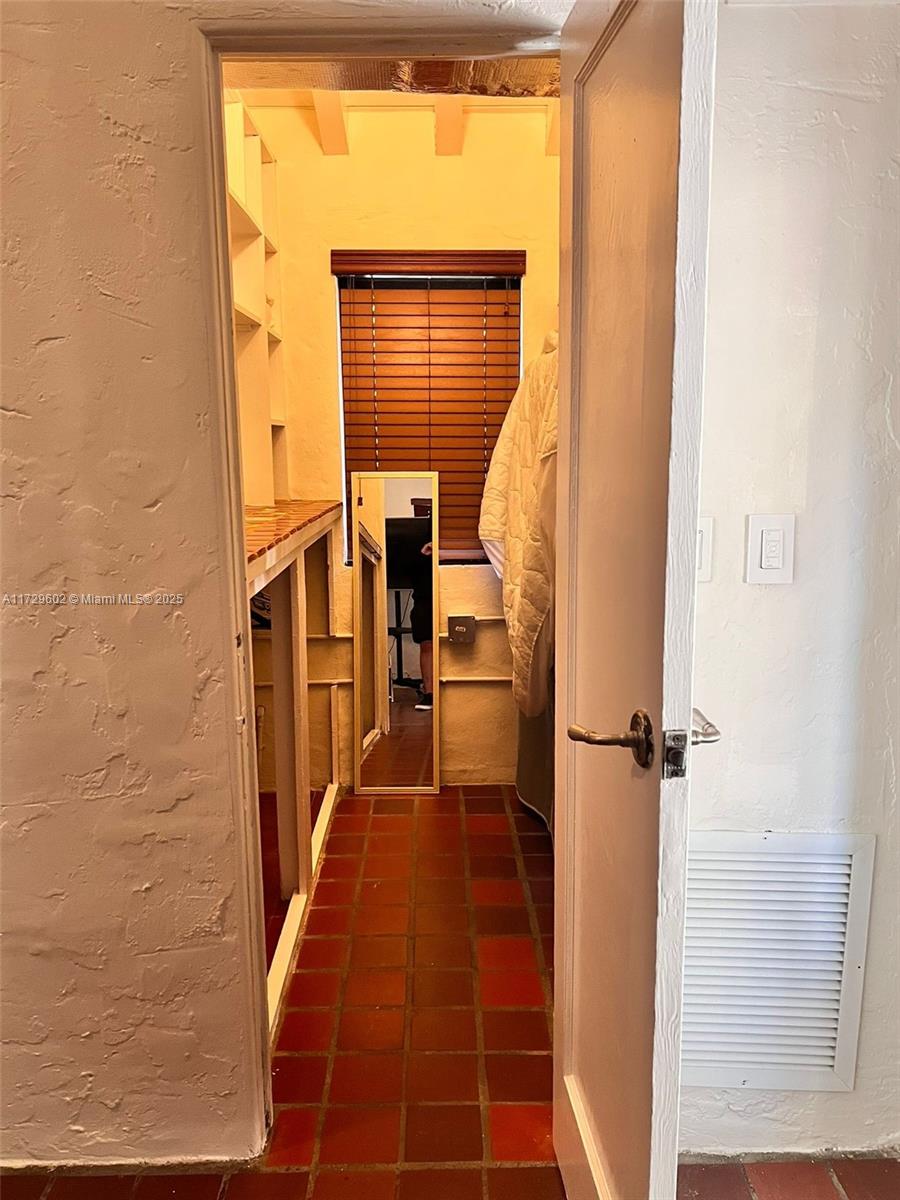 CORAL GABLES GRANADA - Residential Lease
