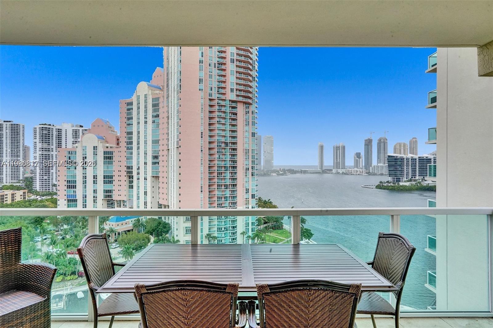Aventura Marina - Residential