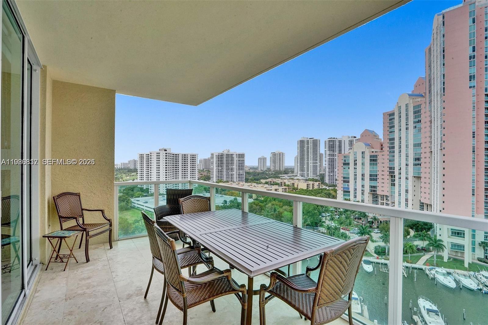 Aventura Marina - Residential