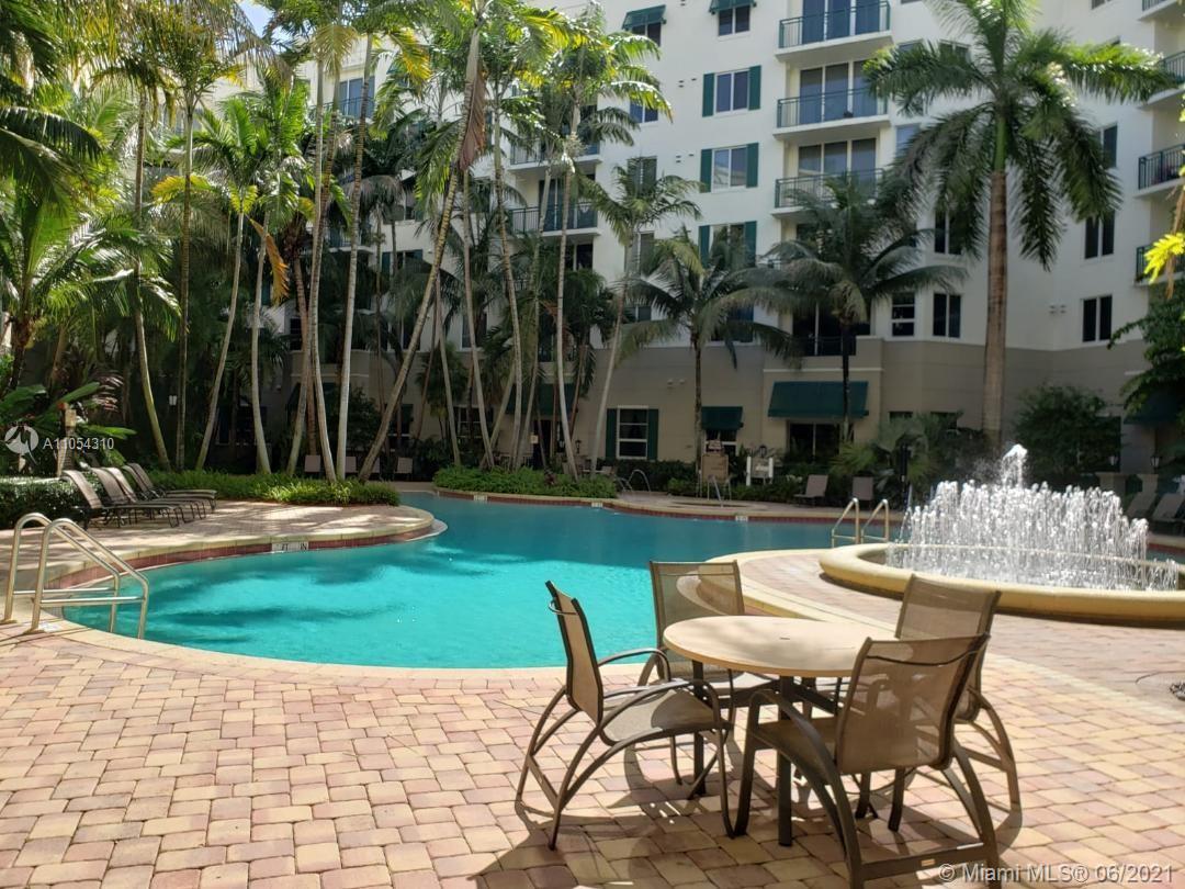 Beautiful 2 Bedrooms 2 Bathroom condo located in Veranda At Plantation Condo offering: 24/7/365 Concierge & Security, Service Club, Pool, Gym, 2 Assigned Parking Spaces, Storage Room, Basic Cable & Internet included, Freshly Painted with ceramic flooring in Kitchen & Bathrooms. Lot of cabinet space, Granite Kitchen; Washer & Dryer inside the unit.
UNIT IS AVAILVABLE TO SHON ONLY : MON - FRI 9:00 AM TO 6:00 PM, SATURDAYS 9:00 AM - 5:00 PM.
