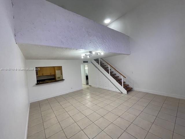VENETIAN GARDENS AT COUNT - Residential Lease