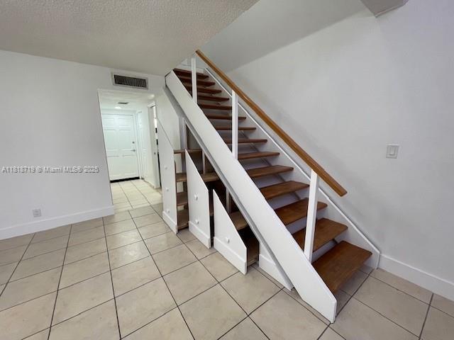 VENETIAN GARDENS AT COUNT - Residential Lease