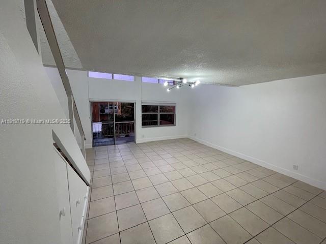 VENETIAN GARDENS AT COUNT - Residential Lease