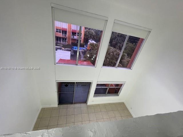VENETIAN GARDENS AT COUNT - Residential Lease