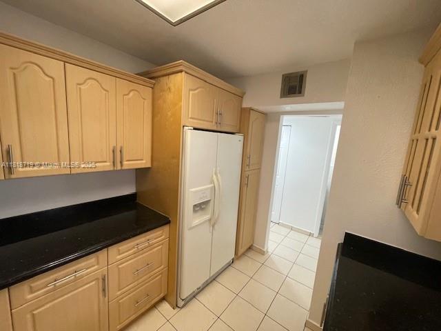VENETIAN GARDENS AT COUNT - Residential Lease
