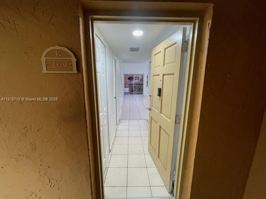 Beautiful unit located in Venetian Gardens! Spacious two-story home . On the main floor, you'll find a laundry closet with washer/dryer hookups,  half-bathroom , kitchen with plenty of room, and a generous living area . Upstairs features a loft-style bedroom, a walk-in closet, and a full bathroom. This gated community is ideally situated near shops, restaurants, and more, and offers great amenities including a pool and fitness center. Rent includes Water and gas