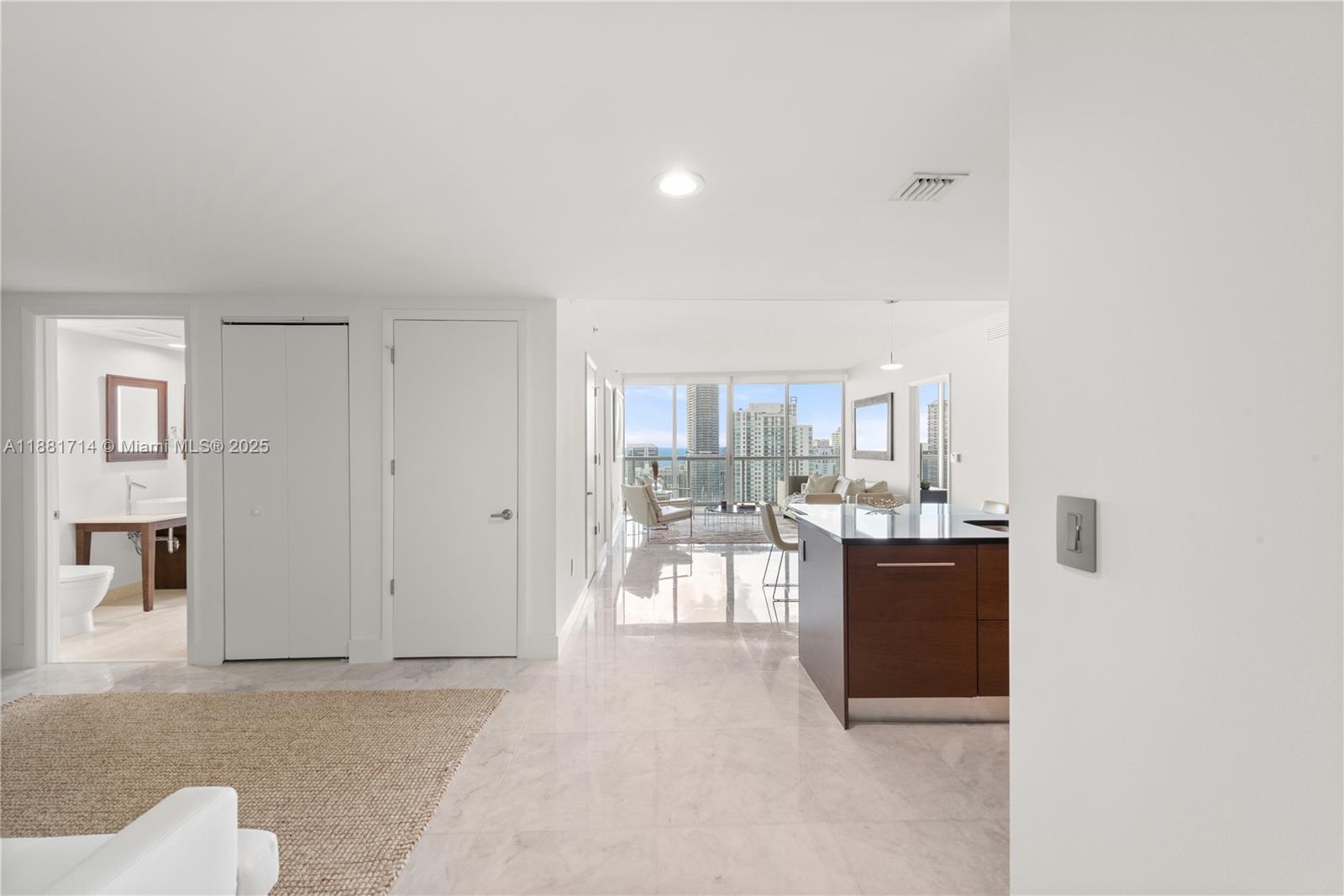 495 Brickell Ave 5003