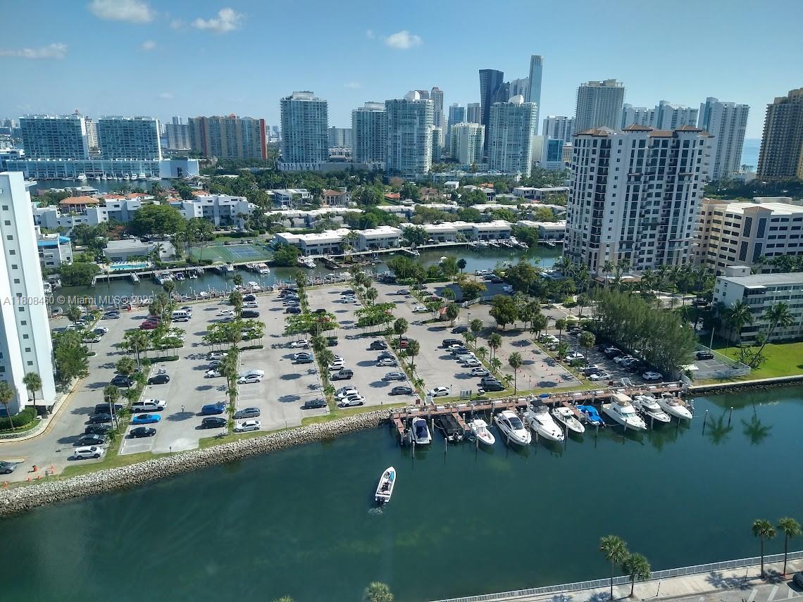 500 Bayview Dr 2031, Sunny Isles Beach, Miami-Dade County, Florida - 2 Bedrooms  
2 Bathrooms - 