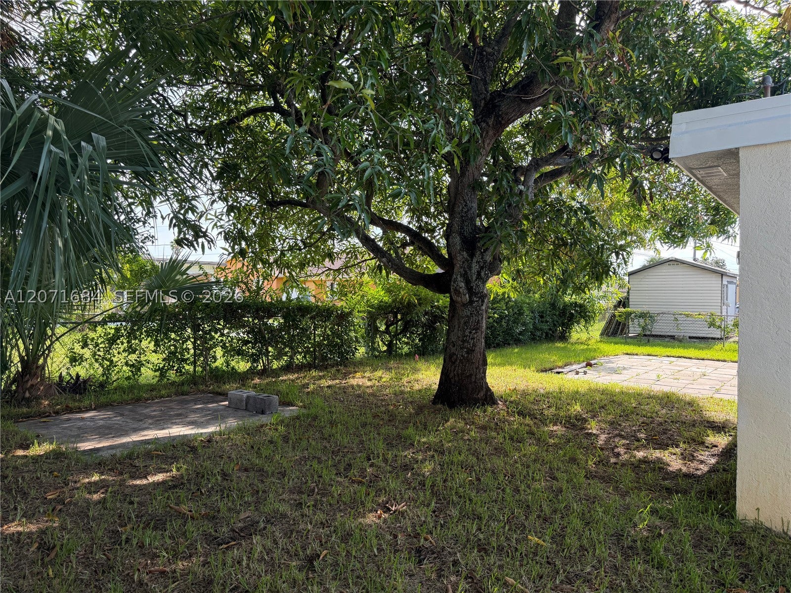 1240 W 26TH CT