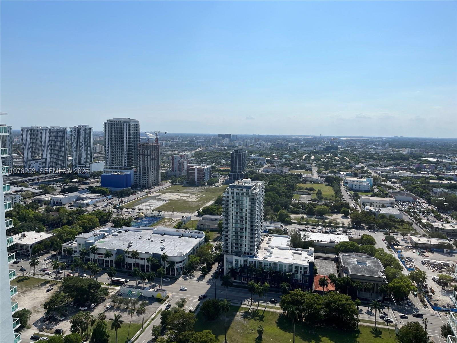 1800 CLUB CONDO - Residential Lease