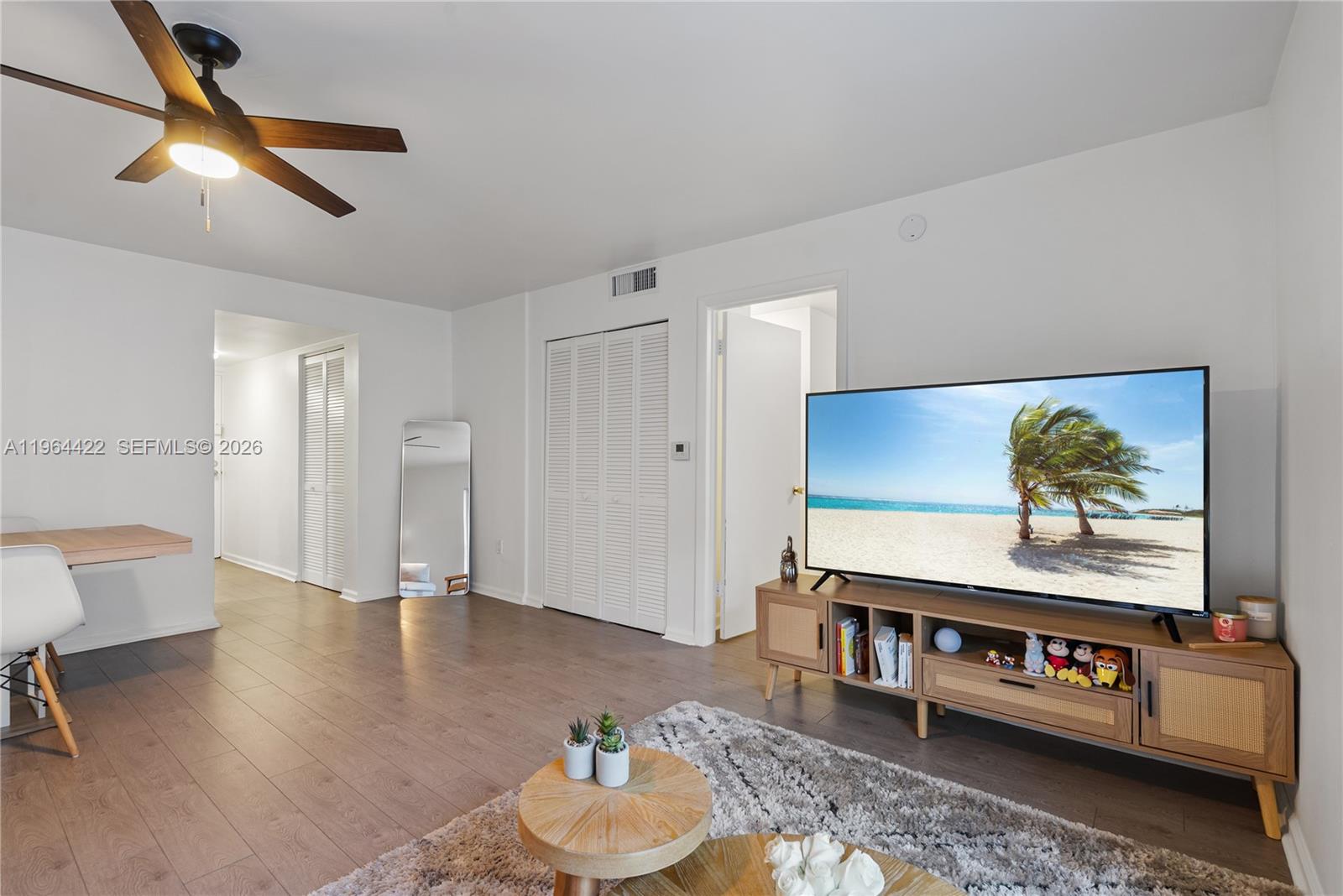 1615 Meridian Ave 202