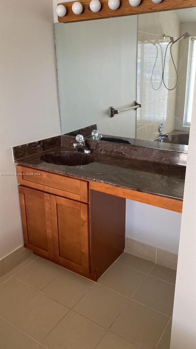 HAYLOFTS OF CORAL SPRINGS - Residential