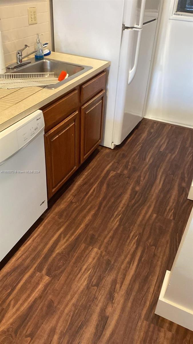 HAYLOFTS OF CORAL SPRINGS - Residential
