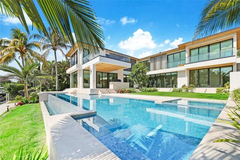 770 Lake Rd Miami FL 33137