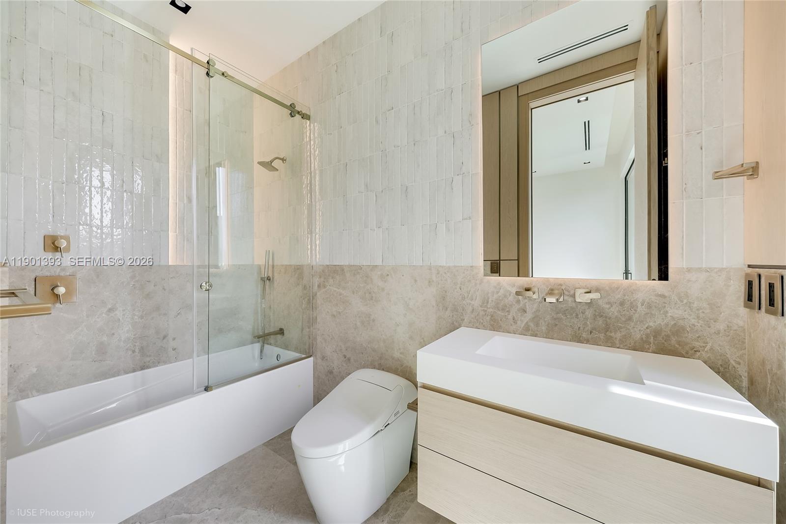 BAY POINT - Residential