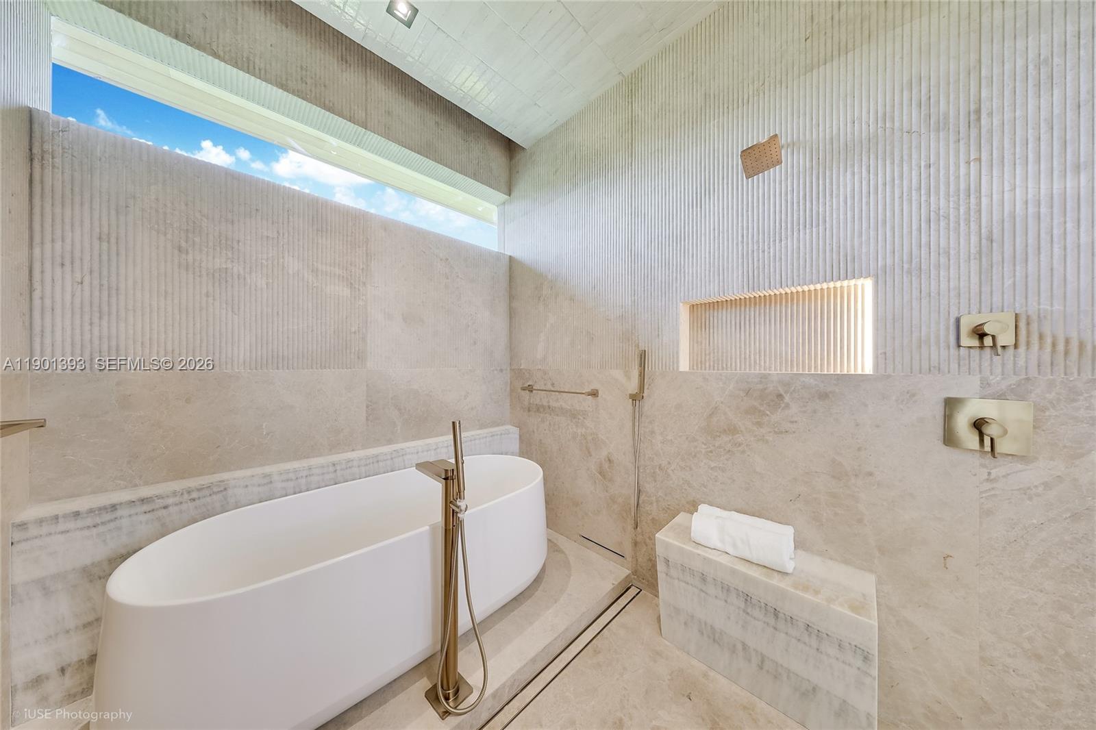 BAY POINT - Residential