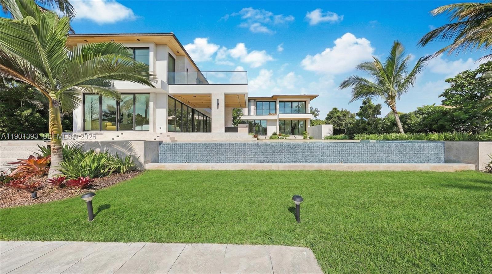 BAY POINT - Residential