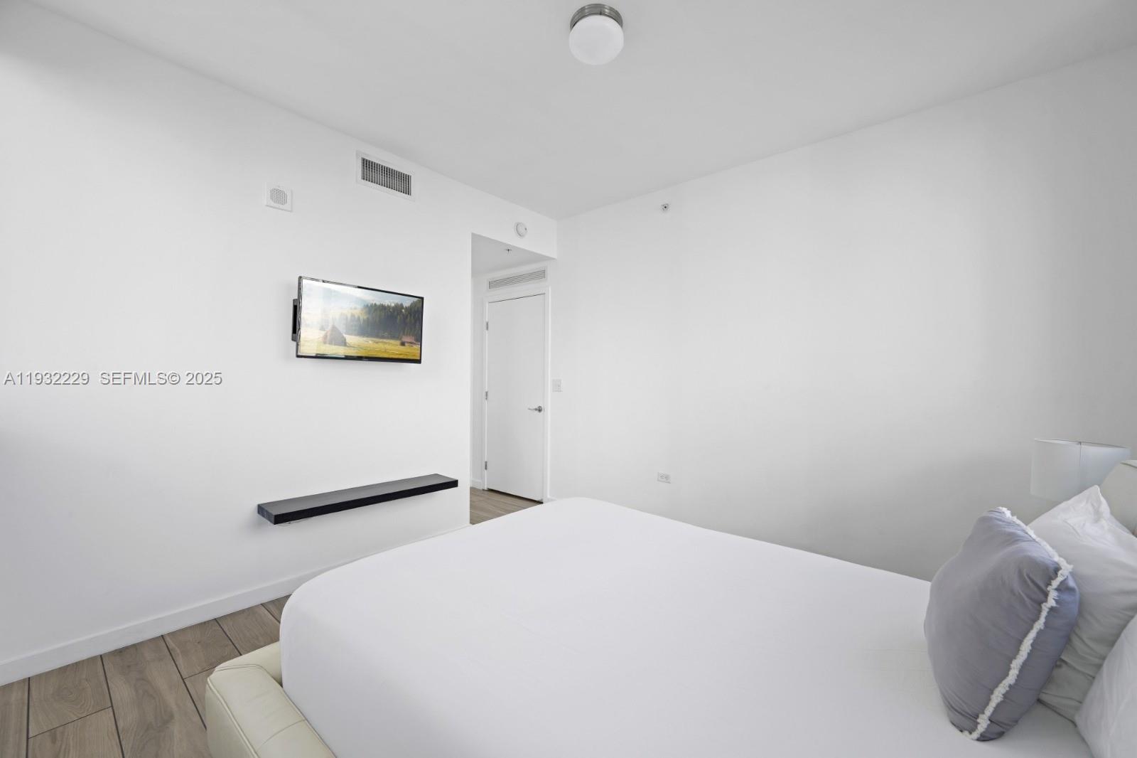 NINE AT MARY BRICKELL VIL - Residential