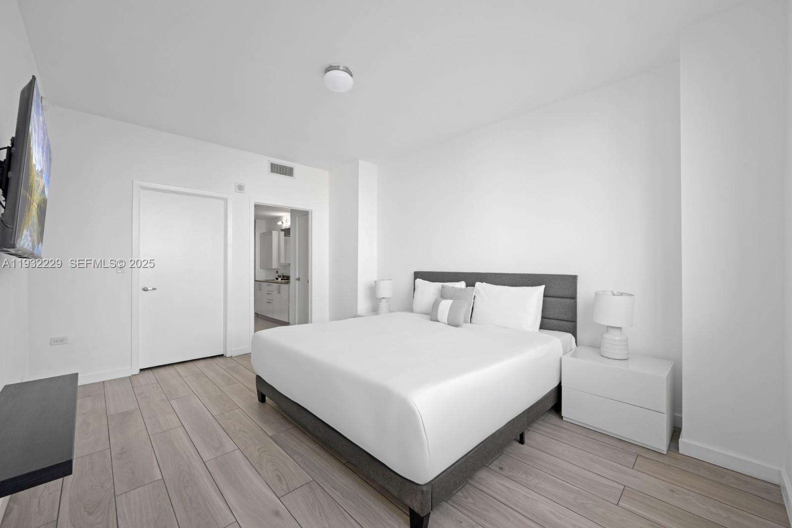 NINE AT MARY BRICKELL VIL - Residential