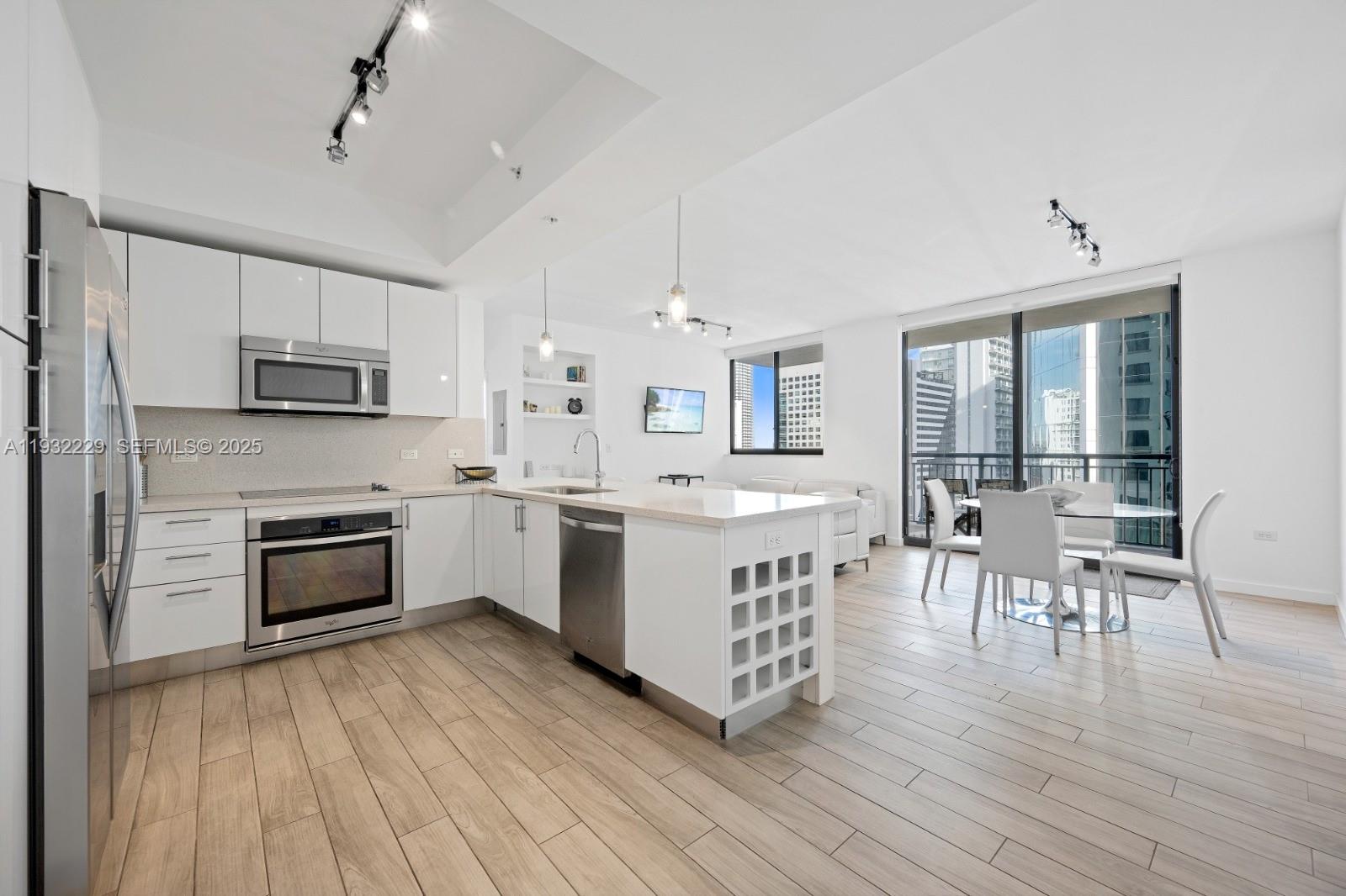 NINE AT MARY BRICKELL VIL - Residential