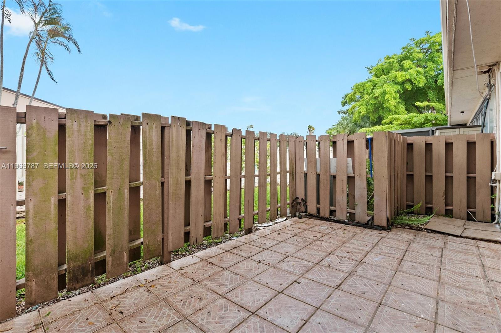 TOWNHOUSES AT JACARANDA C - Residential Lease