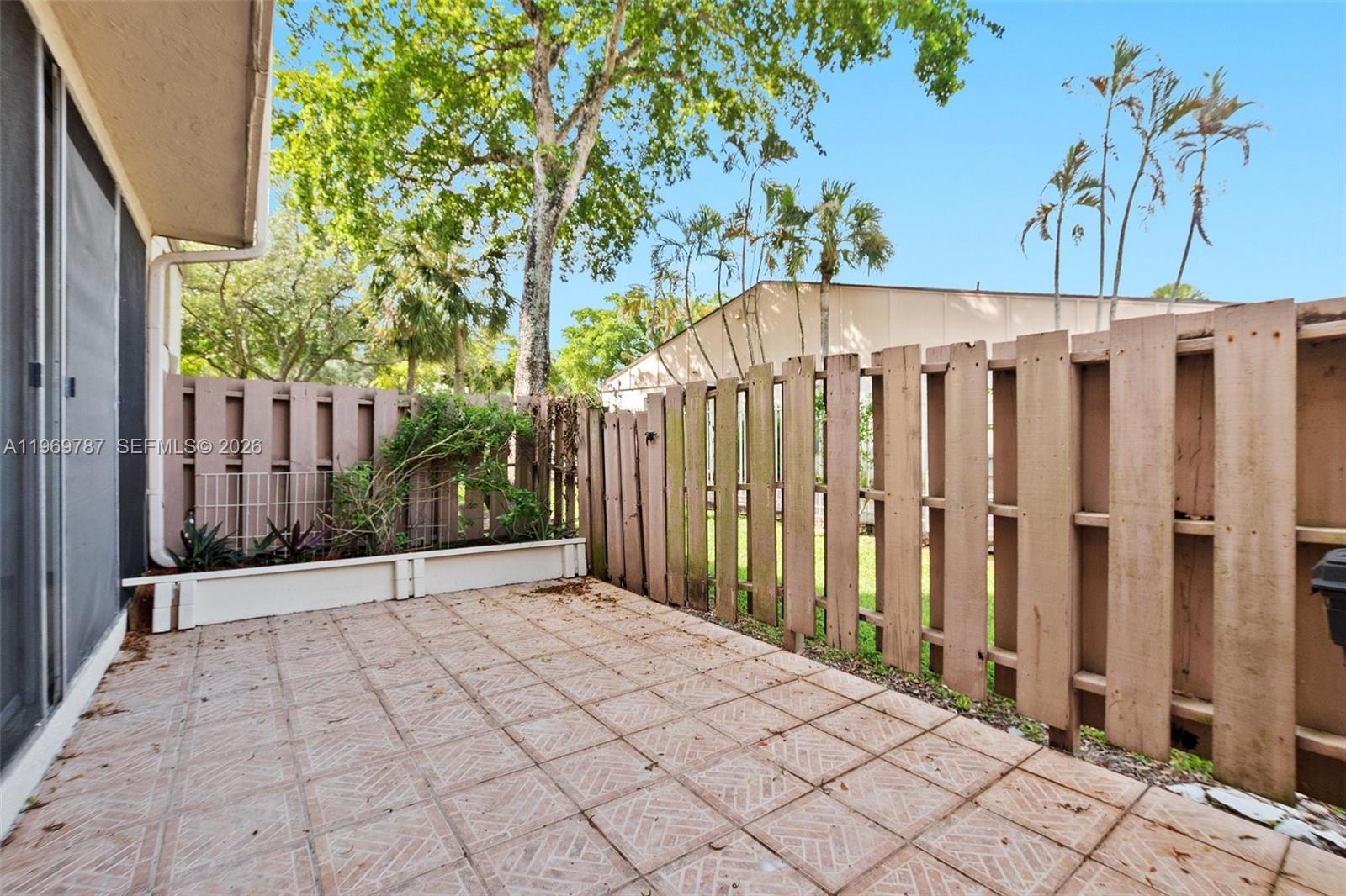 TOWNHOUSES AT JACARANDA C - Residential Lease