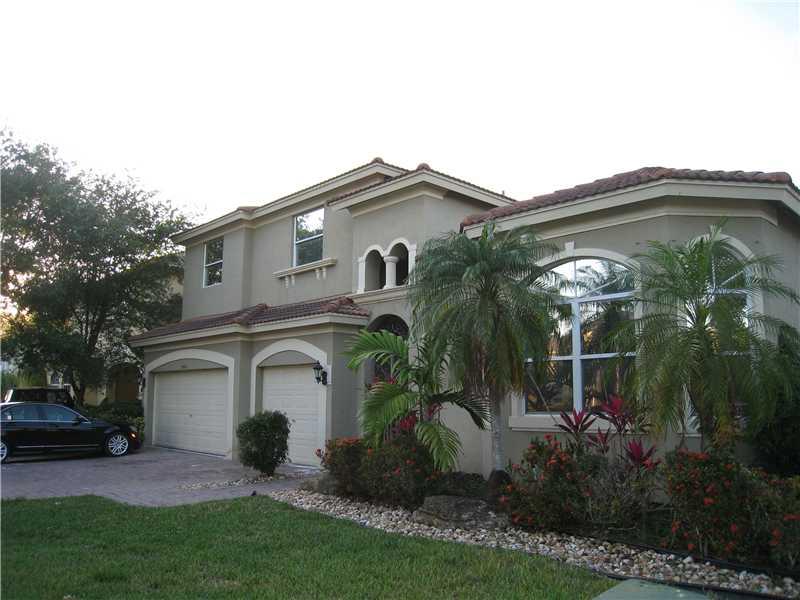 MONARCH LAKES - Residential Lease