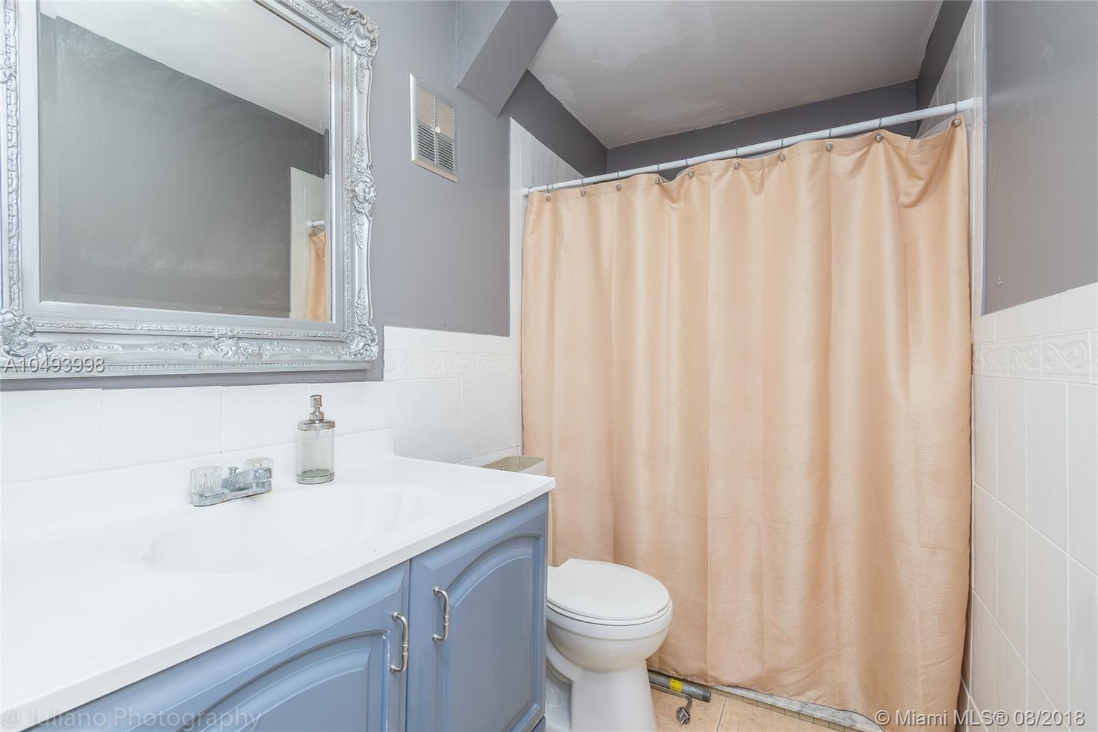 CREEKSIDE VILLAS SEC1 - Residential