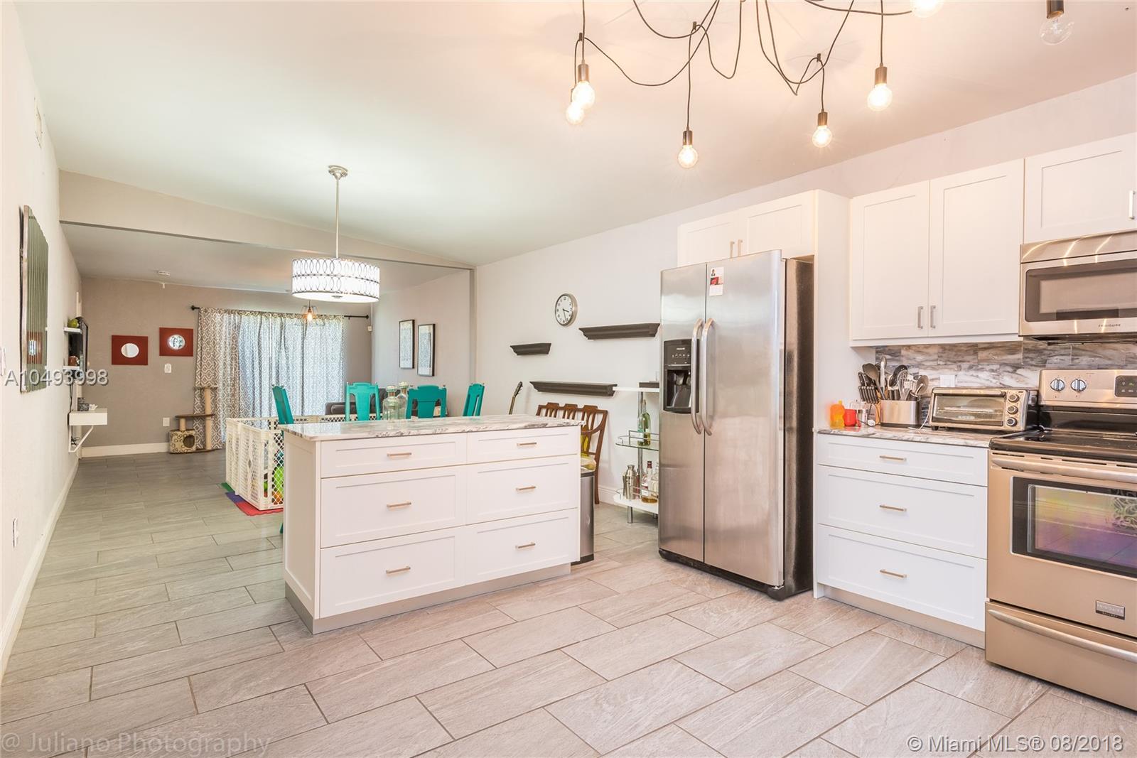 CREEKSIDE VILLAS SEC1 - Residential