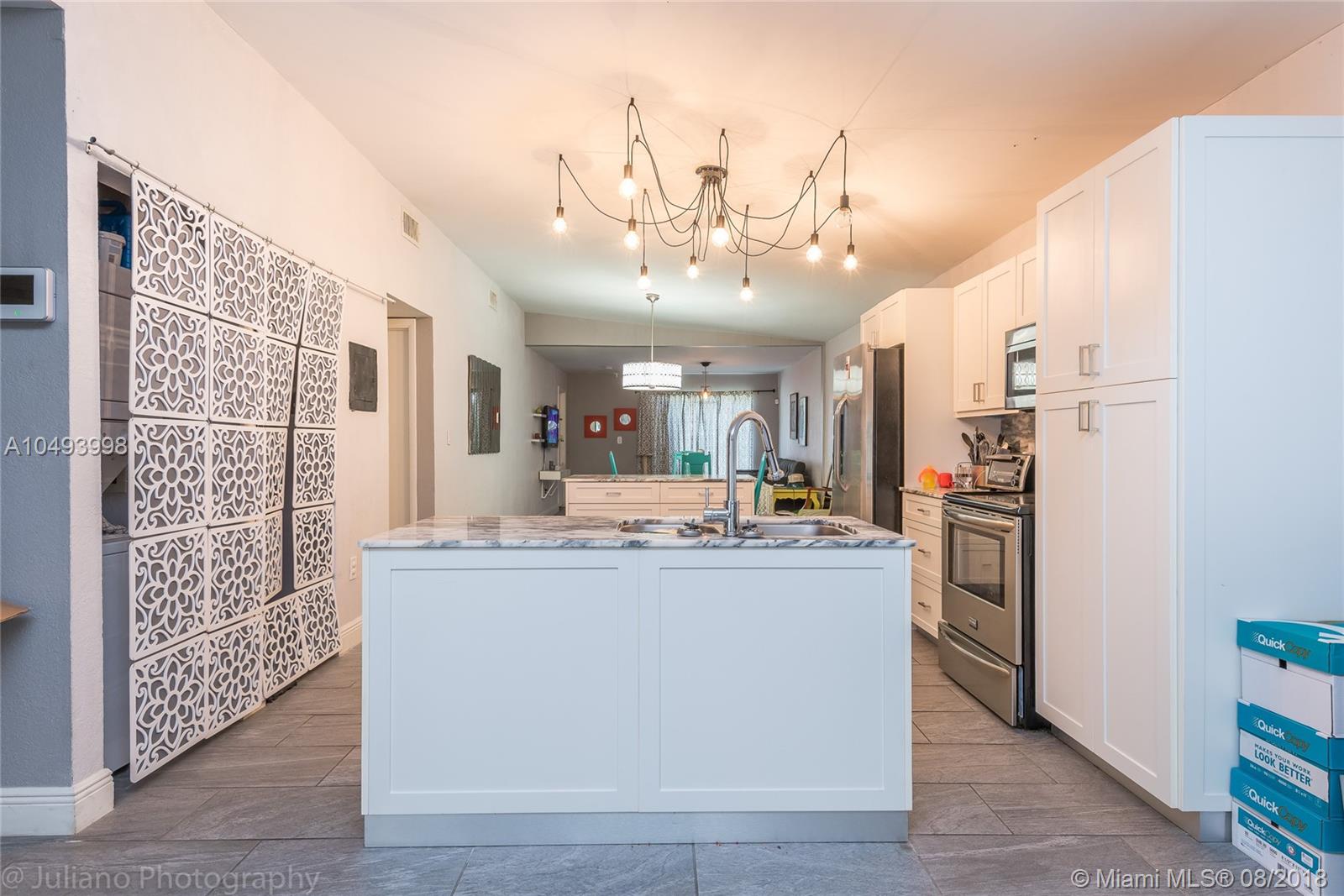 CREEKSIDE VILLAS SEC1 - Residential