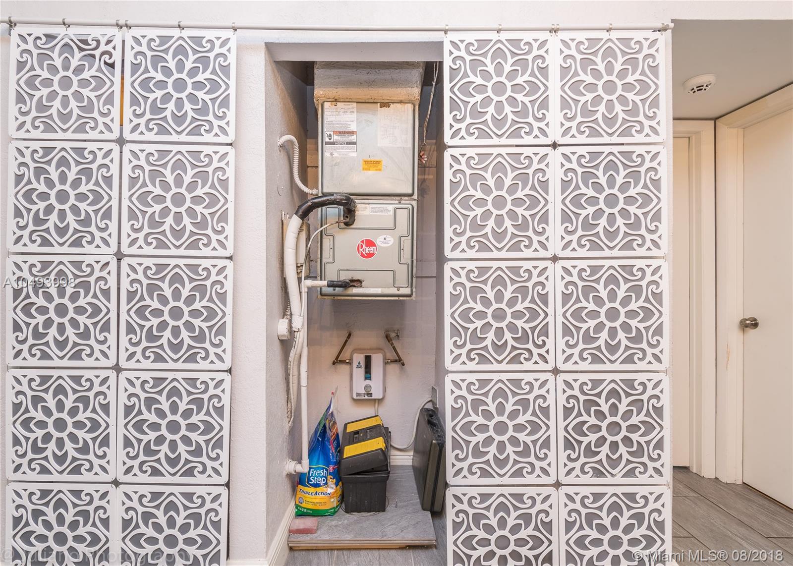 CREEKSIDE VILLAS SEC1 - Residential