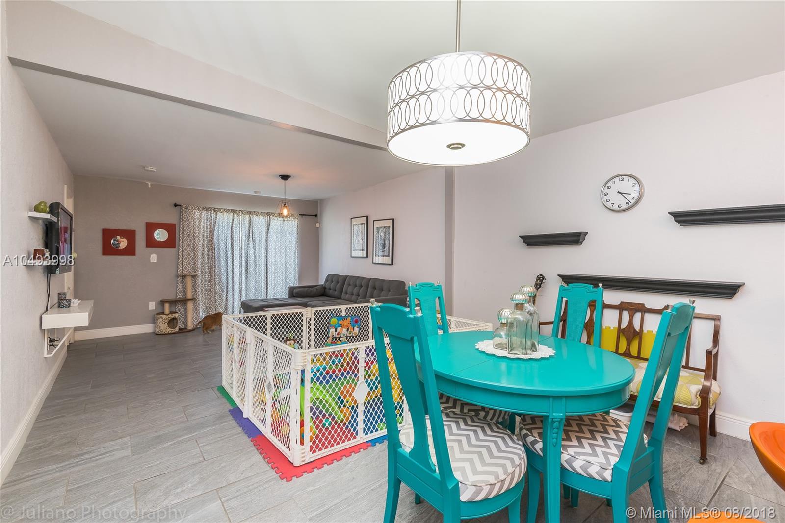 CREEKSIDE VILLAS SEC1 - Residential