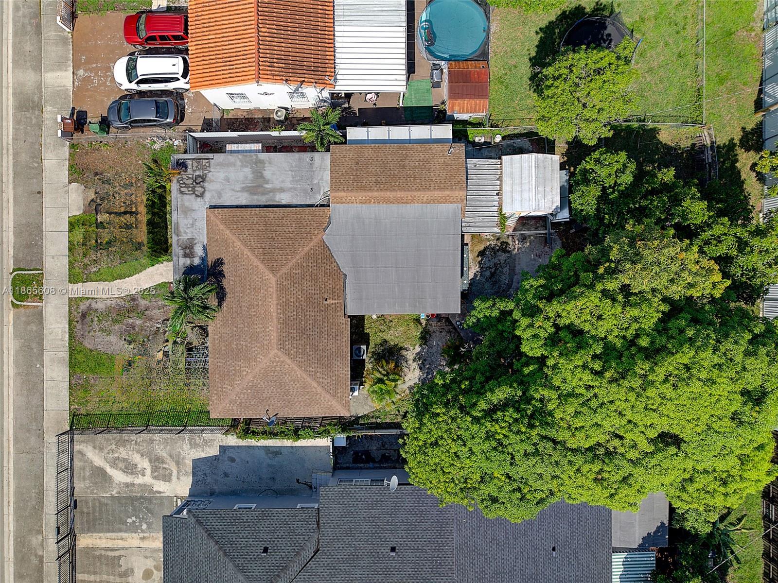 HIALEAH 13TH ADDN AMD PL - Residential