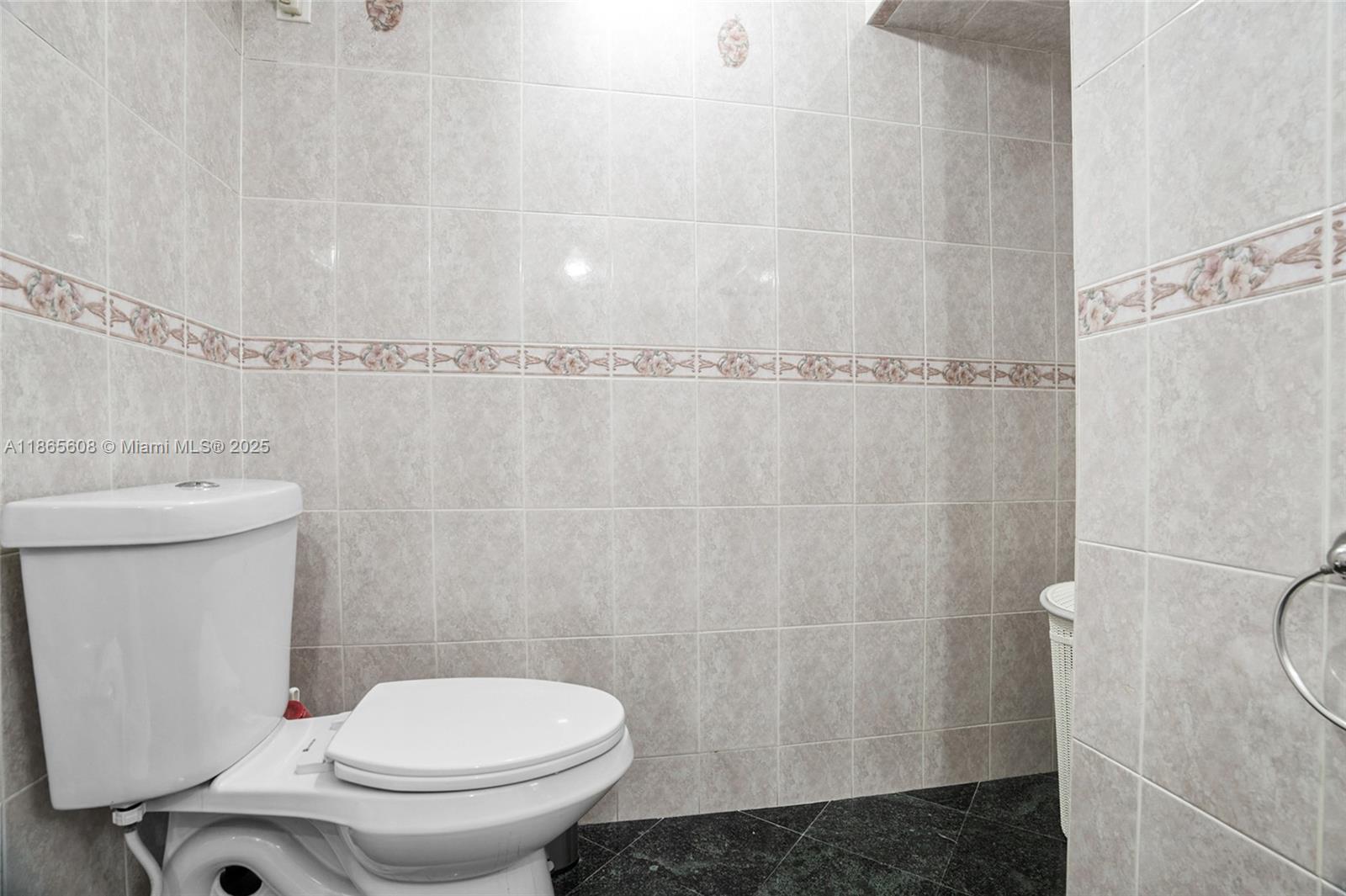 HIALEAH 13TH ADDN AMD PL - Residential